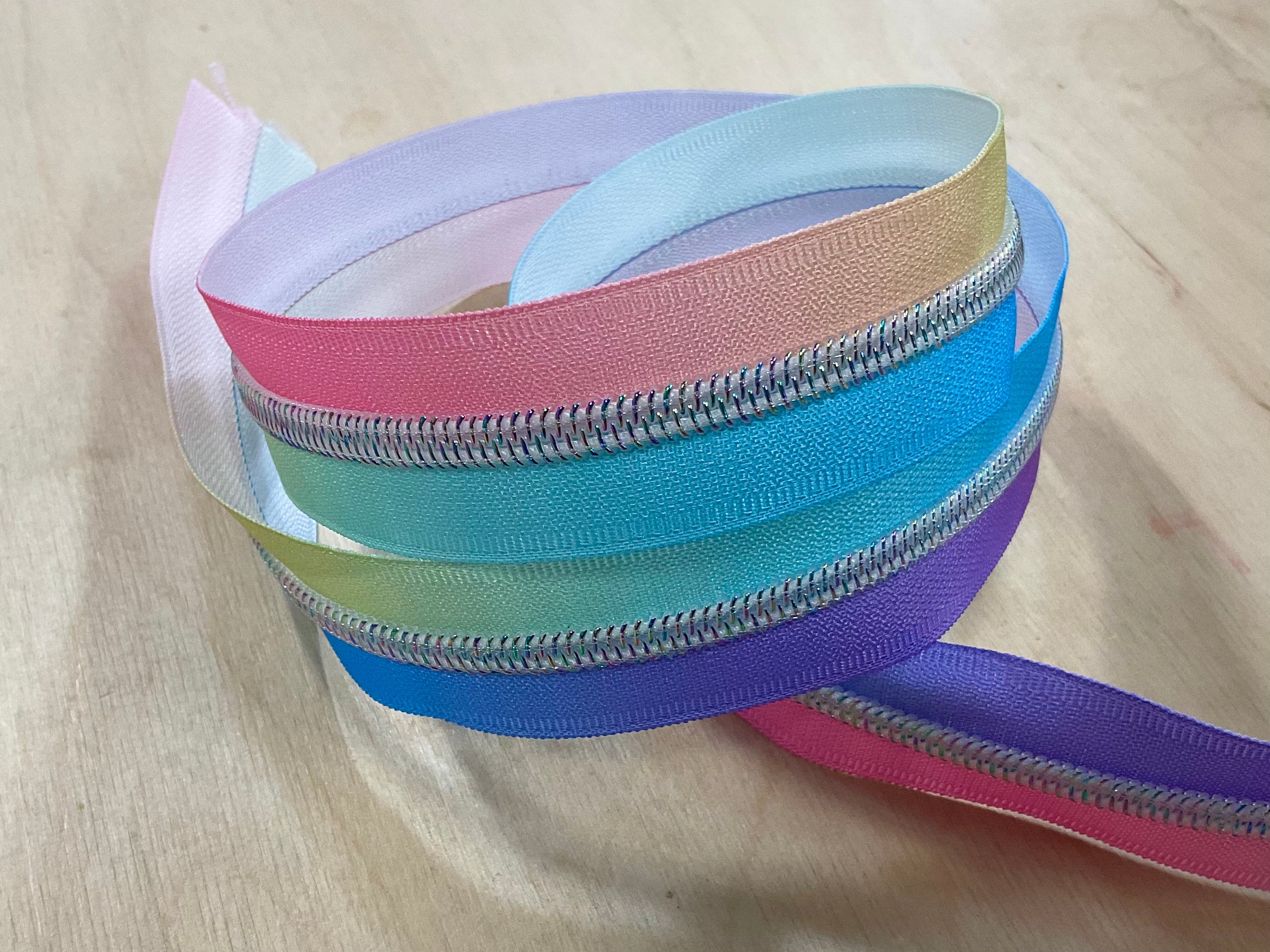 Pastel Rainbow Ombre with Iridescent Teeth Continuous Zipper Tape