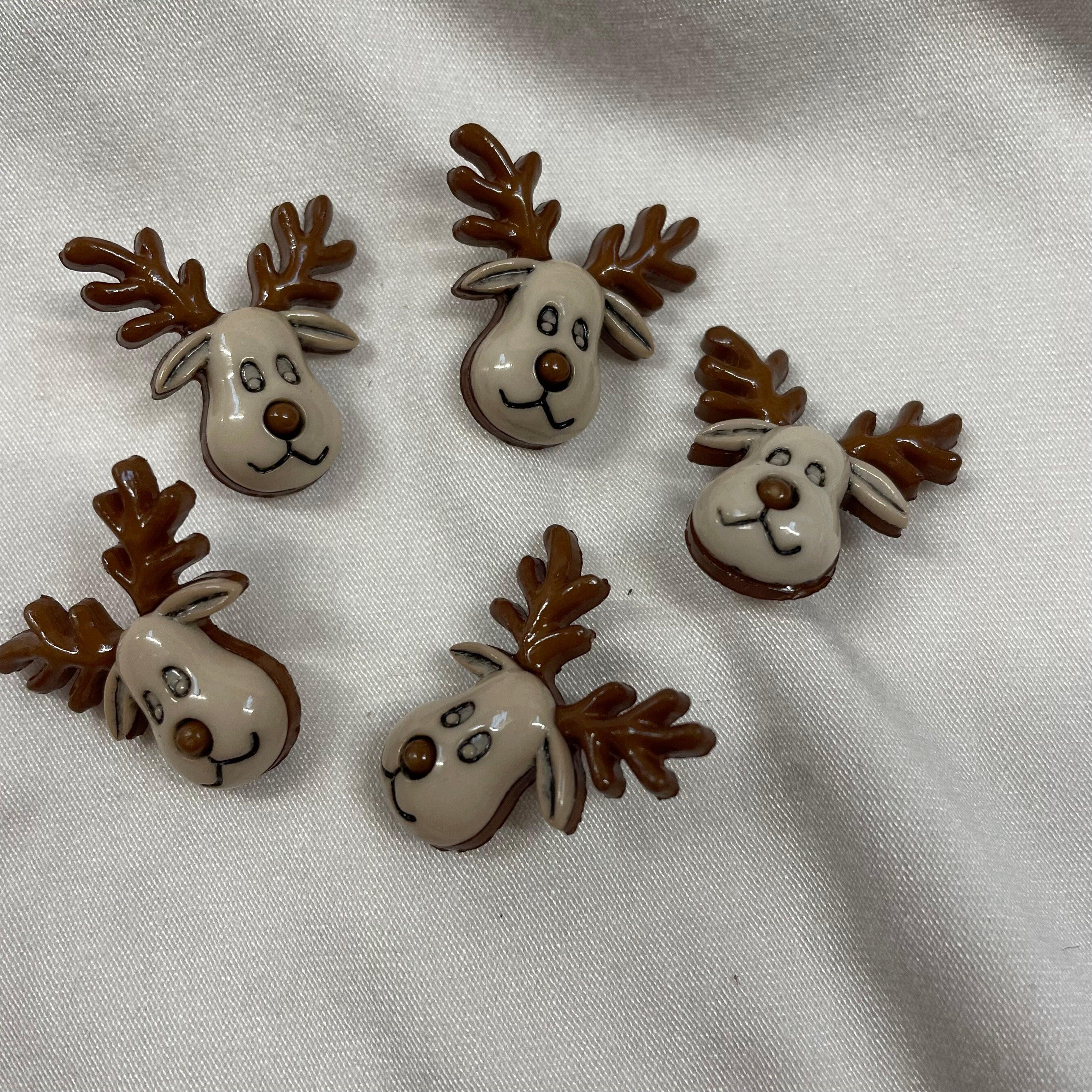 Reindeer Buttons