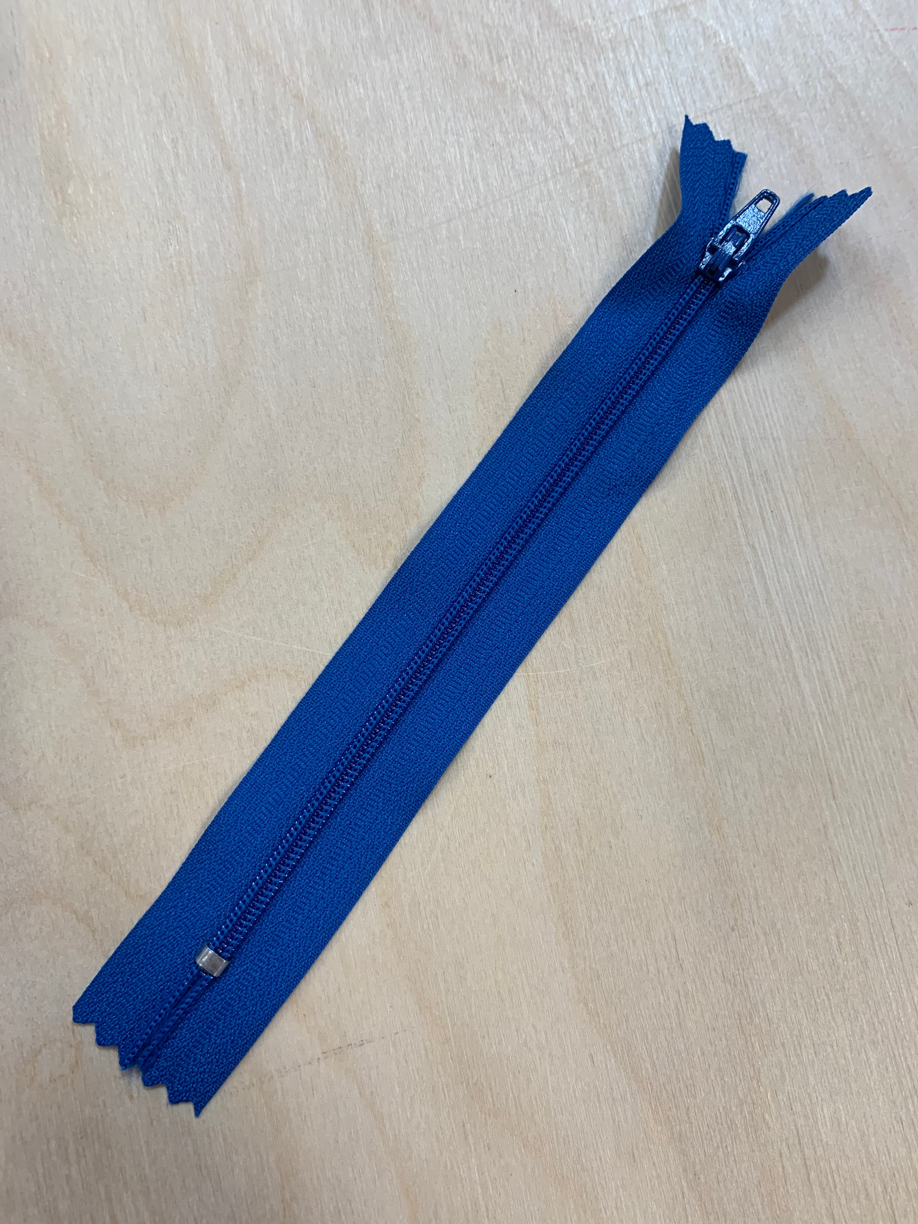 15cm /6inch Zips (Closed -Ended)