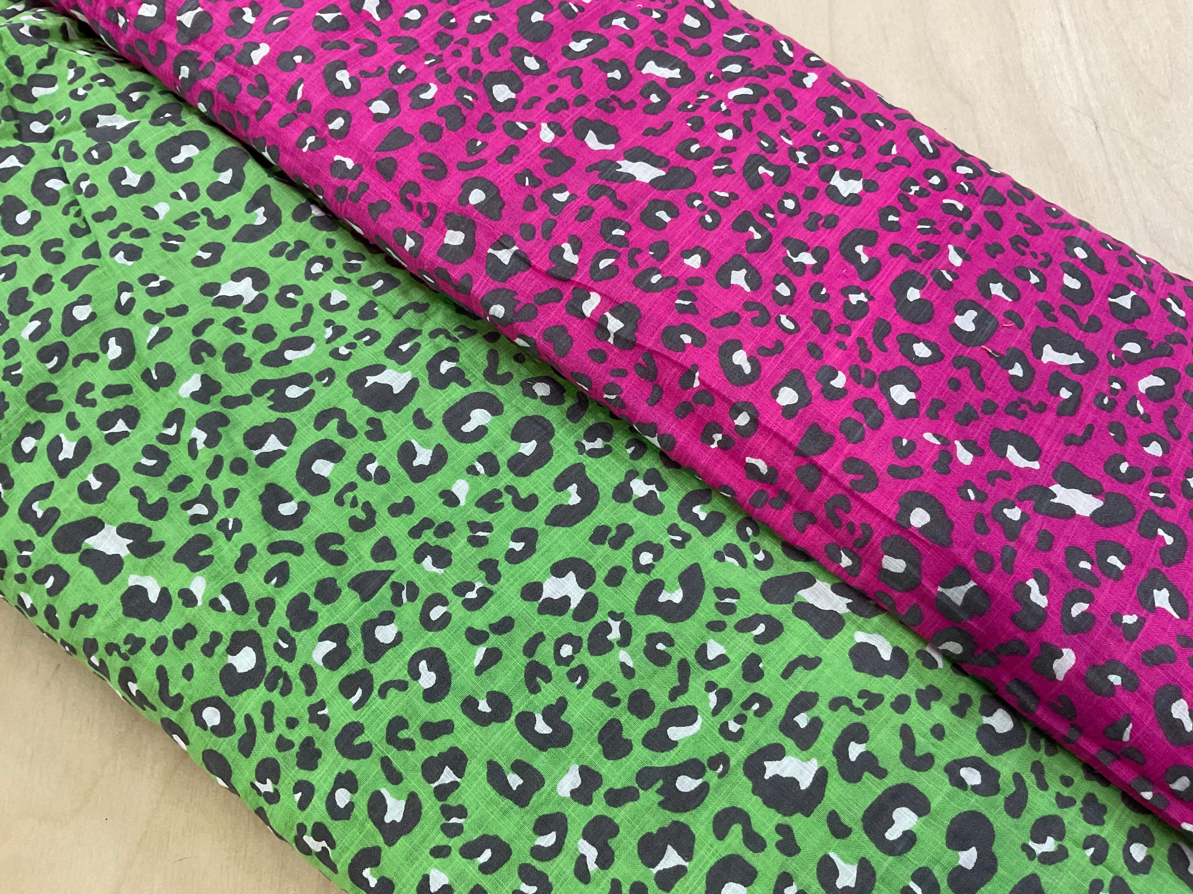Bright Linen Look Leopard Print