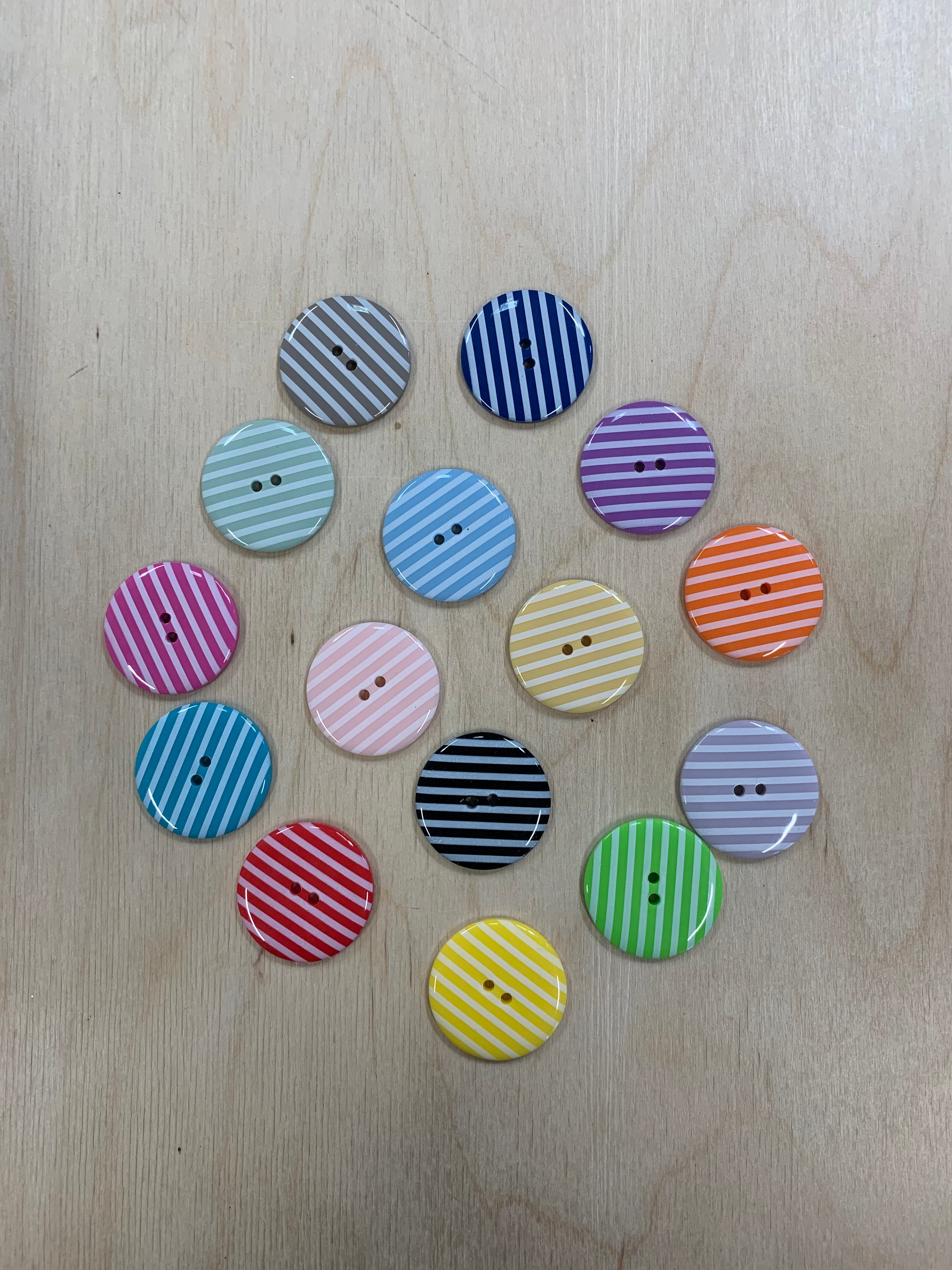 35mm Striped Plastic Buttons